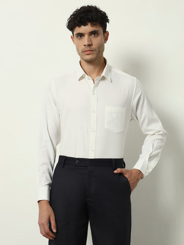 The Sterling White – Tailored Classic